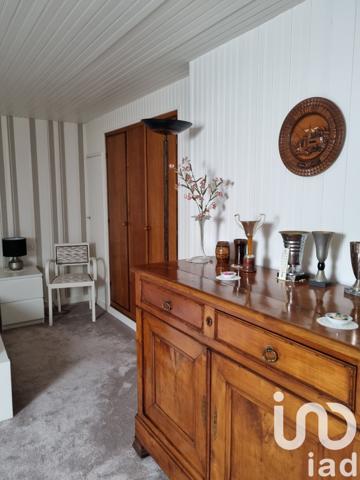 Maison de ville 9 pièces de 181 m² à Plougoumelen (56400)