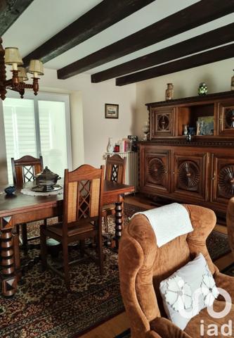 Maison de ville 9 pièces de 181 m² à Plougoumelen (56400)