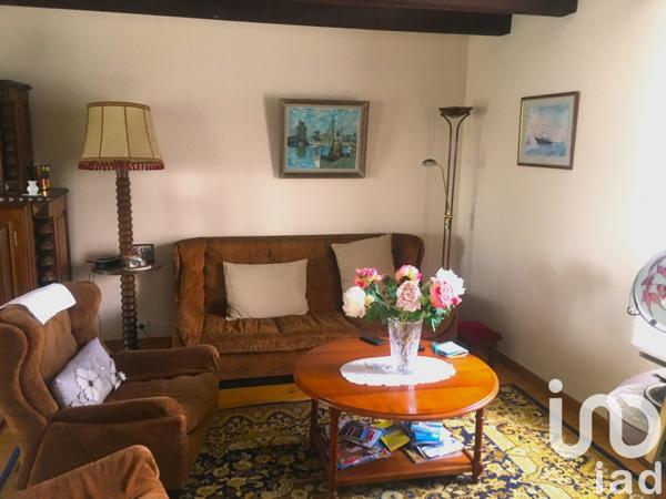 Maison de ville 9 pièces de 181 m² à Plougoumelen (56400)