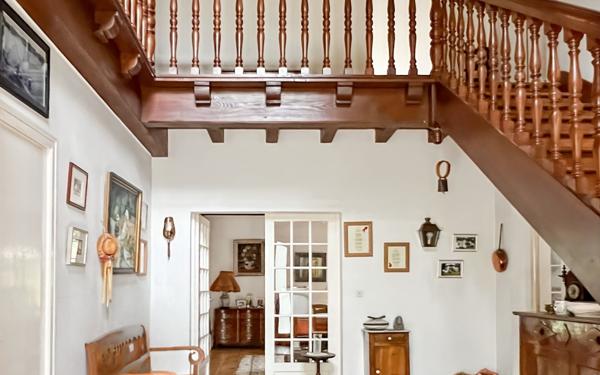 Maison à vendre    5 pièces •  Urt