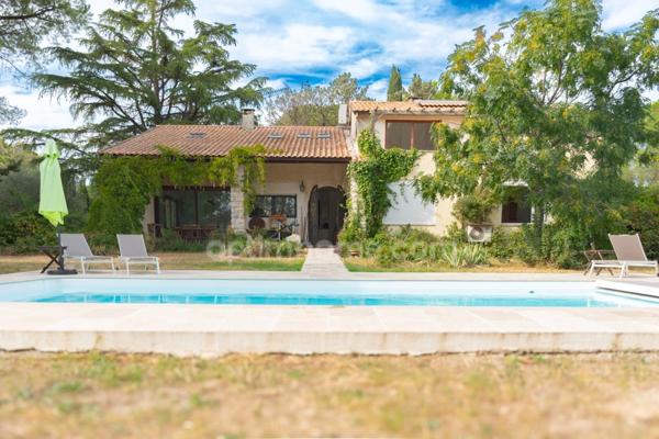 LUNEL (34400) – PROPRIÉTÉ DE CARACTÈRE – PISCINE – T2 INDÉPENDANT – TERRAIN 2 HECTARES – CALME – EXPOSITION SUD – NATURE