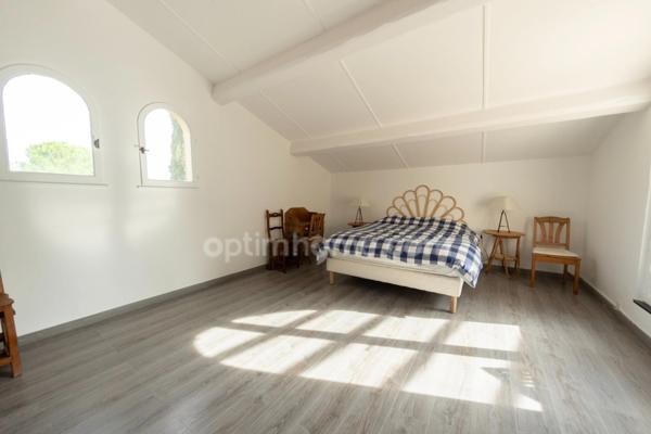 LUNEL (34400) – PROPRIÉTÉ DE CARACTÈRE – PISCINE – T2 INDÉPENDANT – TERRAIN 2 HECTARES – CALME – EXPOSITION SUD – NATURE