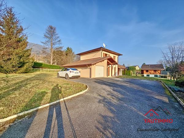 Bonne (74380) À vendre – Maison familiale de 158 m² utiles dont 121 m² habitables à Bonne (Haute-Savoie), proche Genève/Fron