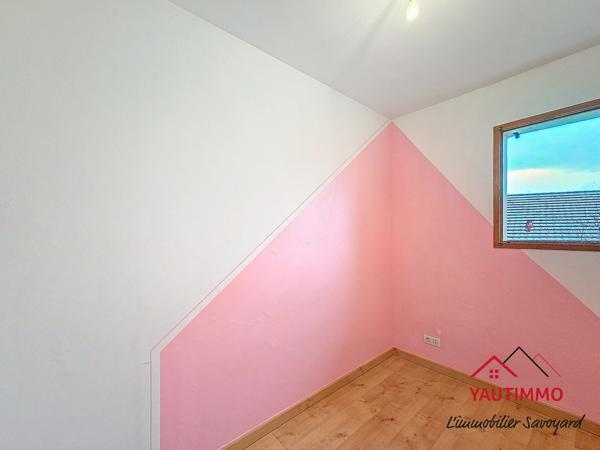 Bonne (74380) À vendre – Maison familiale de 158 m² utiles dont 121 m² habitables à Bonne (Haute-Savoie), proche Genève/Fron