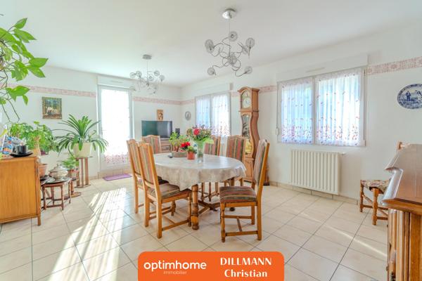 Coquet Appartement avec beaux volumes