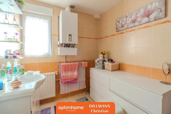Coquet Appartement avec beaux volumes