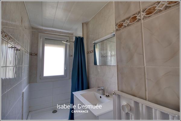 EXCLUSIVITÉ – T4 traversant de 78,3 m² avec balcon, vue sur les massifs et résidence sécurisée