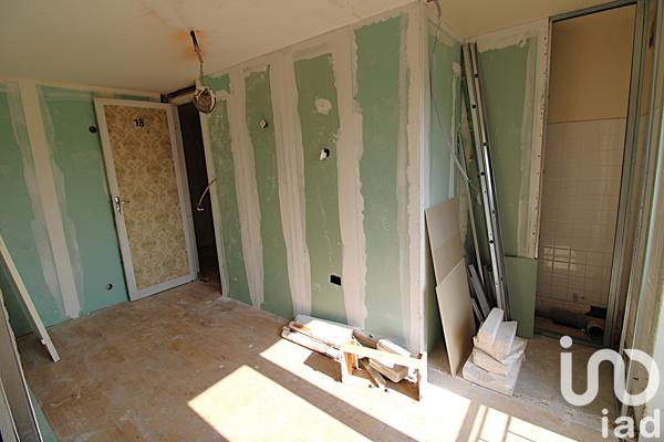 Immeuble à vendre 660 m² Bourganeuf