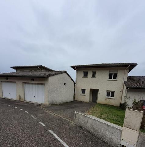 LAVEYRON - VILLA T4 AVEC GARAGE ET JARDIN - 94.74 M2