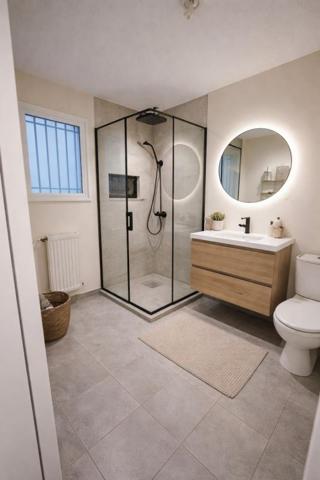 LAVEYRON - VILLA T4 AVEC GARAGE ET JARDIN - 94.74 M2