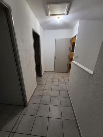 LAVEYRON - VILLA T4 AVEC GARAGE ET JARDIN - 94.74 M2