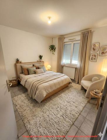 LAVEYRON - VILLA T4 AVEC GARAGE ET JARDIN - 94.74 M2