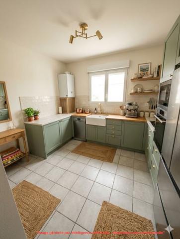 LAVEYRON - VILLA T4 AVEC GARAGE ET JARDIN - 94.74 M2