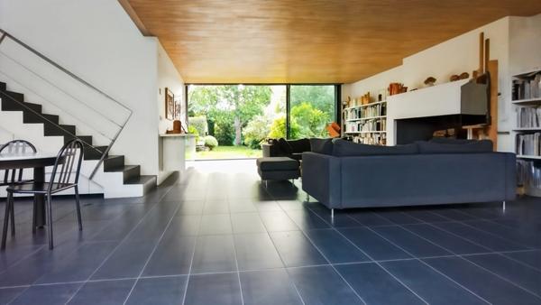 À Vendre – SAINTE-MARINE Village (FINISTERE SUD) - MAISON D’ARCHITECTE 242 m2 Carrez + PLATEAU 82 m2 à aménager - 400 m2 VEGETALISES– GARAGE/ATELIER 40m2- MER A 600m - DPE C – 980 000 € FAI