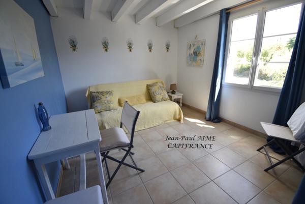 BARJAC – Une propriété de 210 m2 dont un appartement de 70 m2 avec panorama sur les Cévennes, à quelques pas du cœur du village