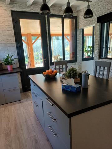 Maison familiale 6 chambres avec dépendance