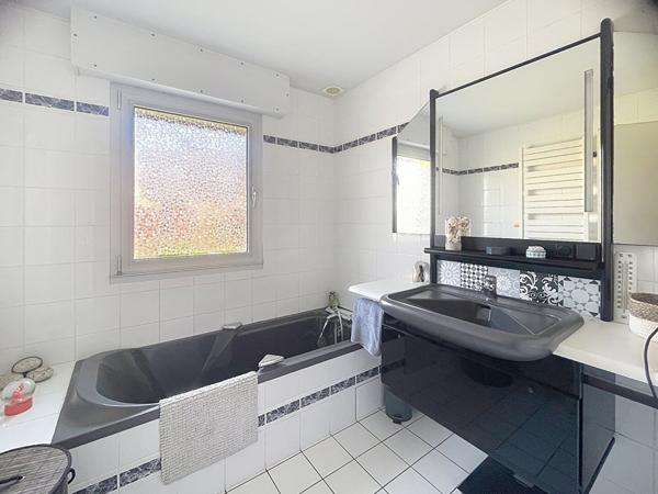 Maison Villa 6 pièces à vendre à proximité du centre Marzan