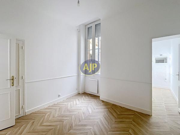 Appartement à vendre Bordeaux - 3 pièces, 60m² avec 2 chambre(s) à 340 000€ - AJP Immobilier Bordeaux Nansouty