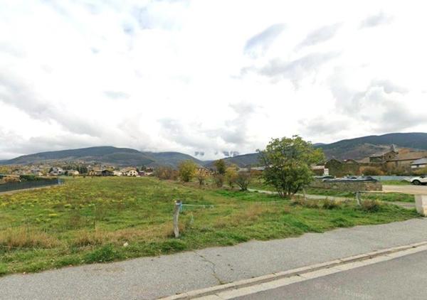 Terrain à bâtir viabilisé en secteur résidentiel