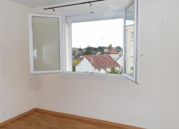 Appartement à louer    3 pièces • 53,61 m2 Draveil