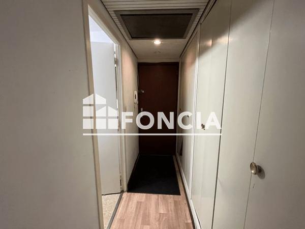 Location Studio 23.86 m² - 5 COURS VOLTAIRE Valence 26000