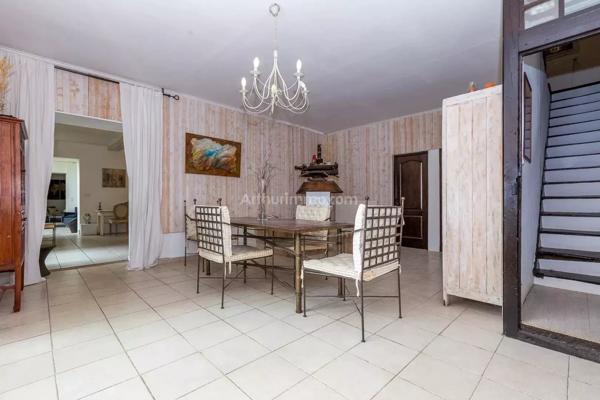 Vente Maison 15 pièces 460 m2 à Les Avenières Veyrins-Thuellin