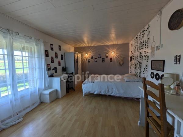 À proximité d’Aumale – Spacieuse maison familiale de 180 m² sur un terrain clos de plus de 1000 m²