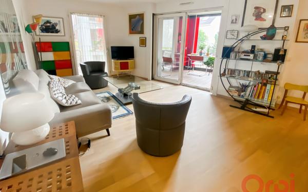 Appartement à vendre    3 pièces • 71,80 m2 Romainville