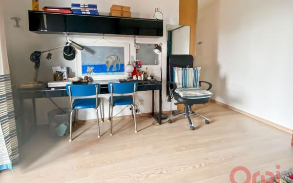 Appartement à vendre    3 pièces • 71,80 m2 Romainville