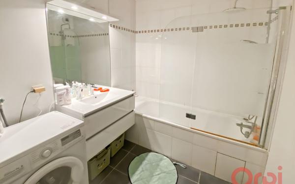 Appartement à vendre    3 pièces • 71,80 m2 Romainville