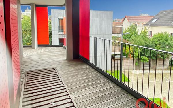 Appartement à vendre    3 pièces • 71,80 m2 Romainville