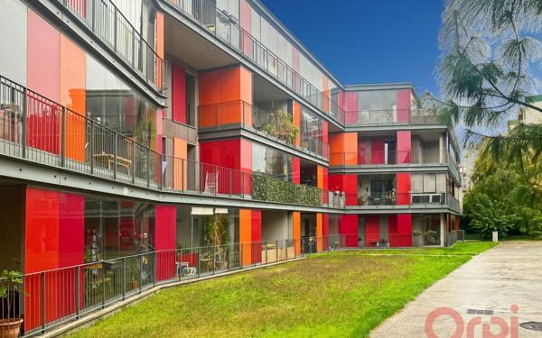 Appartement à vendre    3 pièces • 71,80 m2 Romainville