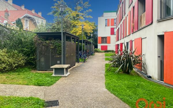 Appartement à vendre    3 pièces • 71,80 m2 Romainville