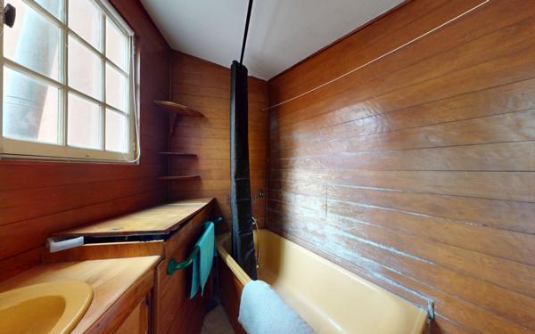 Appartement à vendre    2 pièces • 76,24 m2 Lyon 5