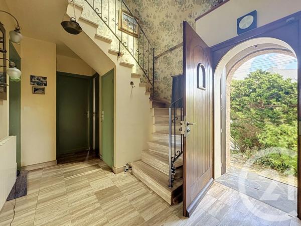 Maison à vendre  6 pièces - 116,54 m 2   LANNION  - 22