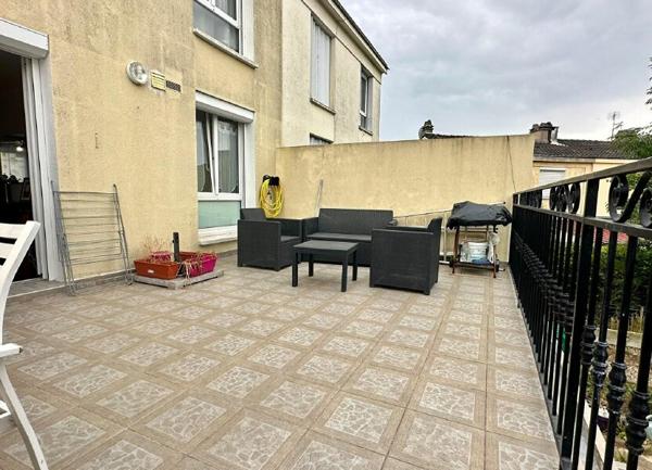 Maison à vendre    6 pièces •  Louvres