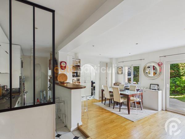 Vente Maison106 m² - 5 Pièces - CLAMART (92140)