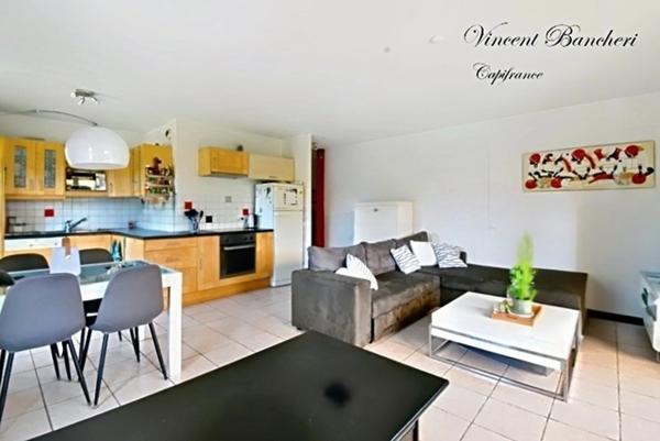 Appartement à vendre 4 pièces GAILLARD (74) avec garage, cave et balcon d’angle