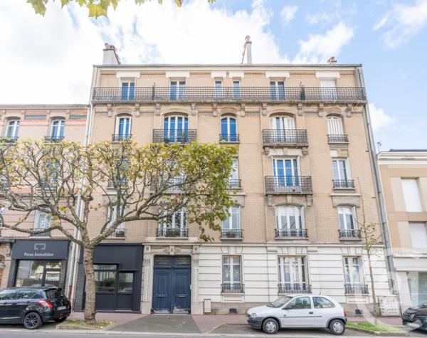 Appartement F3 à vendre  3 pièces - 62,52 m2 ST MAUR DES FOSSES - 94