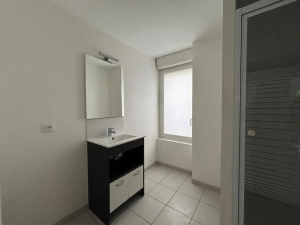 Appartement à louer 4 pièces 90.42m² Sochaux (25600)