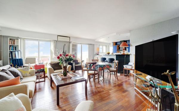 Appartement à vendre    2 pièces • 145,94 m2 Paris 14