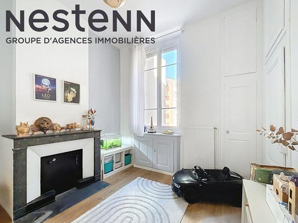 Magnifique canut T3 -Mairie Lyon 4- Traversant-Lumineux-Calme