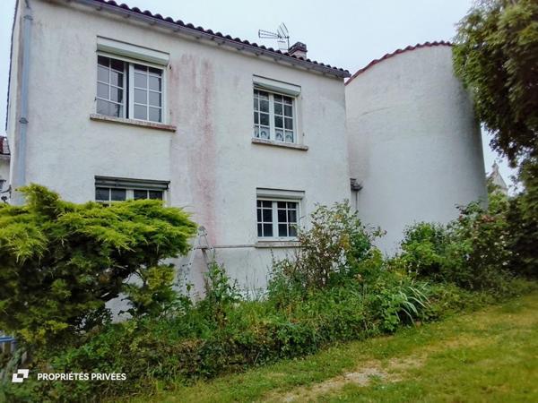 Maison atypique de 150m²  578000  FAI