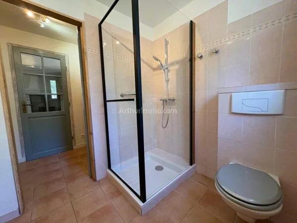 Location                                                      Maison
                        
                     3 pièces                      77 m2                     à Salernes