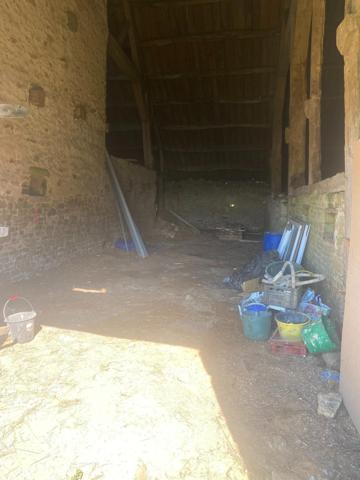 Ancien corp de ferme 1960 à rénover