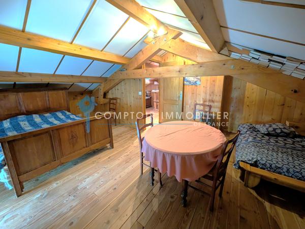 Maison 10 pièce(s) 4 chambre(s) 254 m²