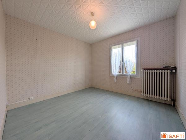 Charmant pavillon de plain-pied avec jolie vue et prestations récentes