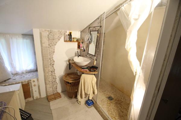 Maison de caractère avec 2 chambres au calme