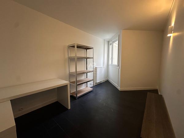 Appartement meublé 5 pièces - 4 chambres - SAINT GERMAIN EN LAYE Lycée International Loyer 1 800 €/mois charges comprises **  - Référence  18446