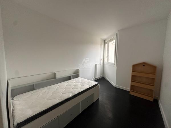 Appartement meublé 5 pièces - 4 chambres - SAINT GERMAIN EN LAYE Lycée International Loyer 1 800 €/mois charges comprises **  - Référence  18446